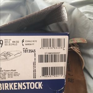 Birkenstock’s floral print! NEW WITH TAGS!